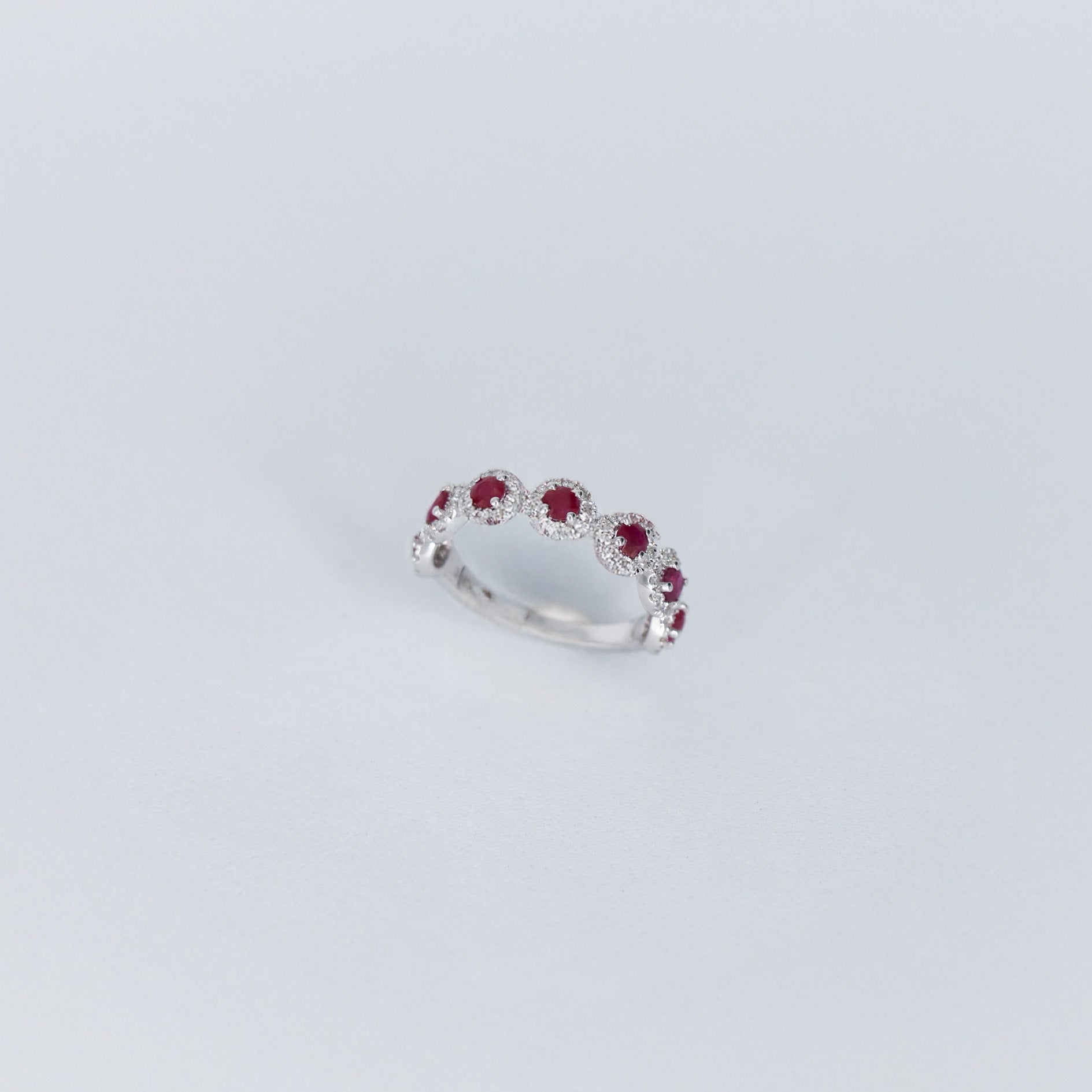 ANILLO MODA HALO DIAMANTES .33ct/.80ct RUBIE RD ORO BCO 14K