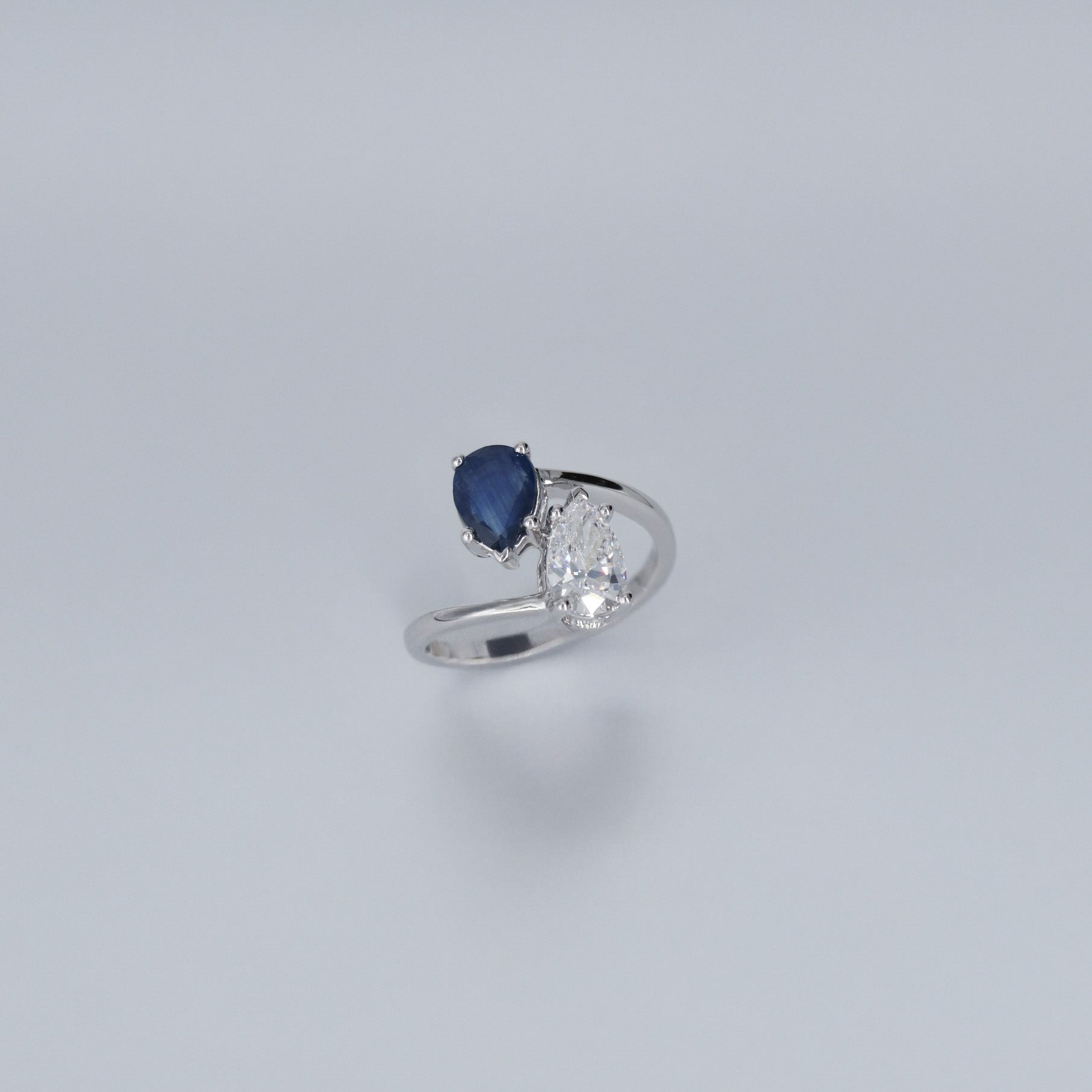 ANILLO MODA TU Y YO DIAMANTE 1.0ct/1.25ct ZAF PERA ORO BCO 14K LABORATORIO