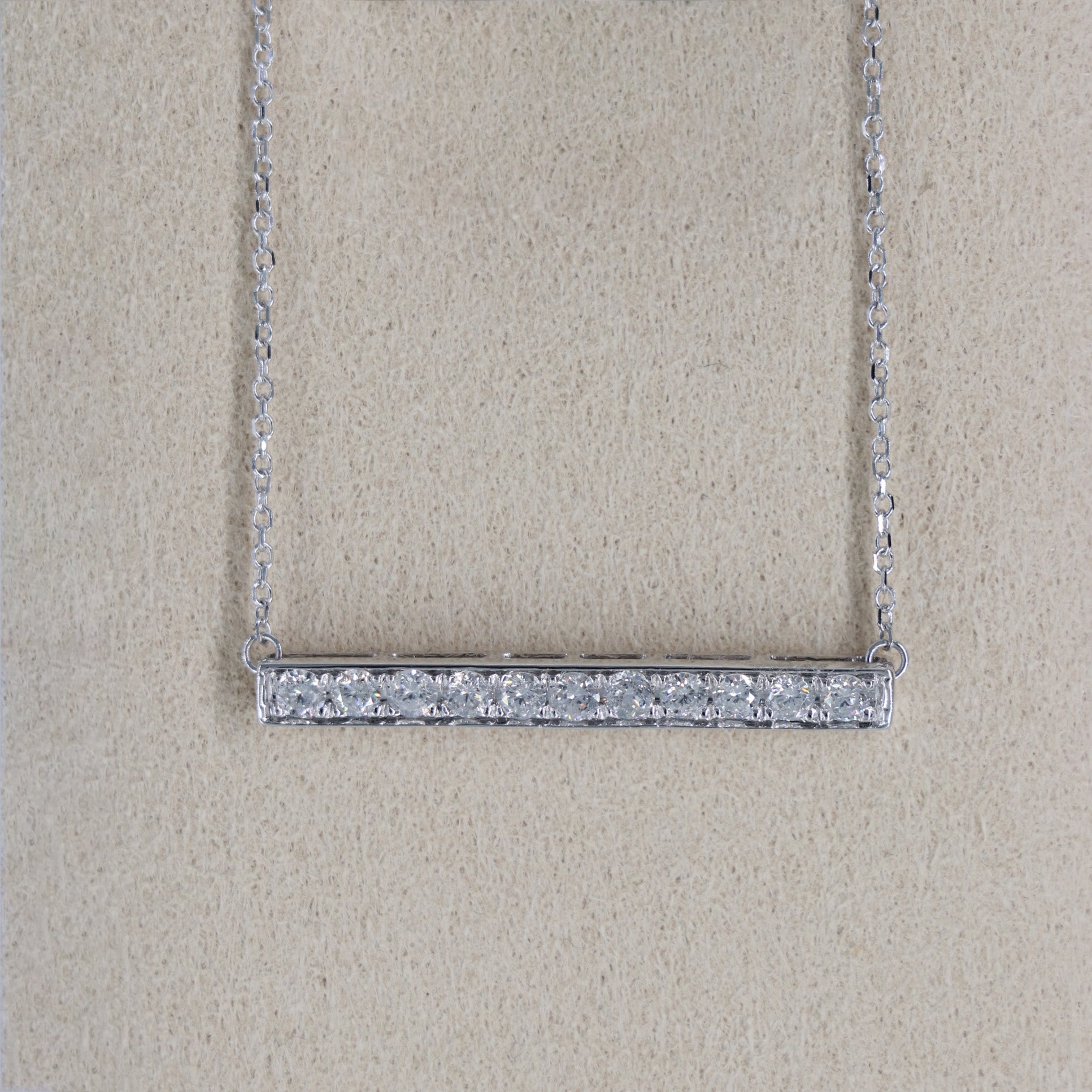 COLLAR BARRITA DIAMANTES .50ct ORO BCO 14K