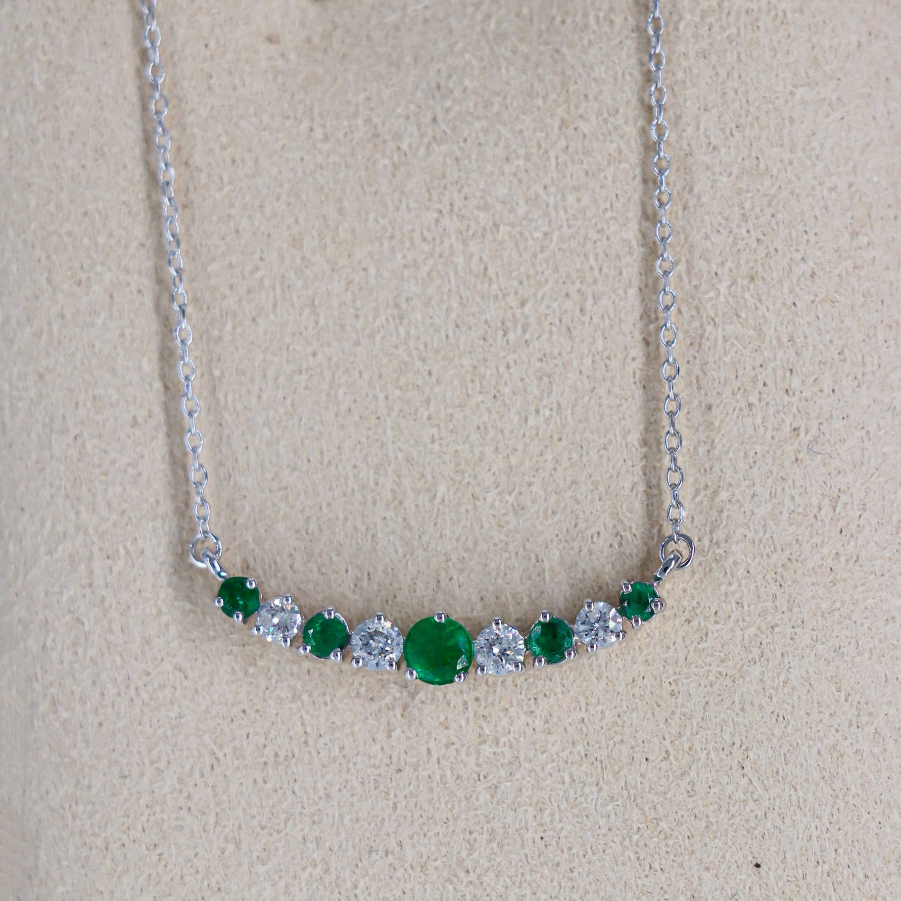 COLLAR CADENA DIAMANTES .24ct/.40ct ESME RD ORO BCO 14K