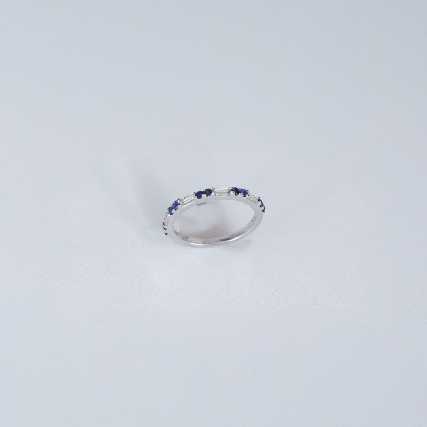 M-CHURUMBELA DIAMANTES BGT .20ct/.25ct ZAF RD ORO BCO 14K