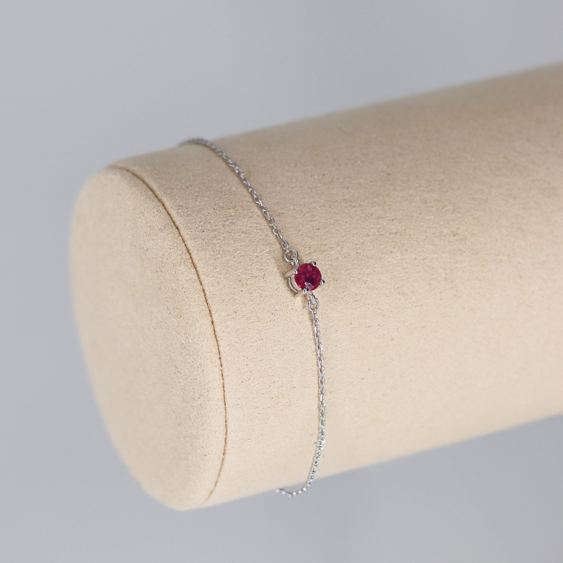 PULSERA MODA 3.8mm RUBIE .25ct ORO BCO 14K 17cm (EXT 16.5cm)