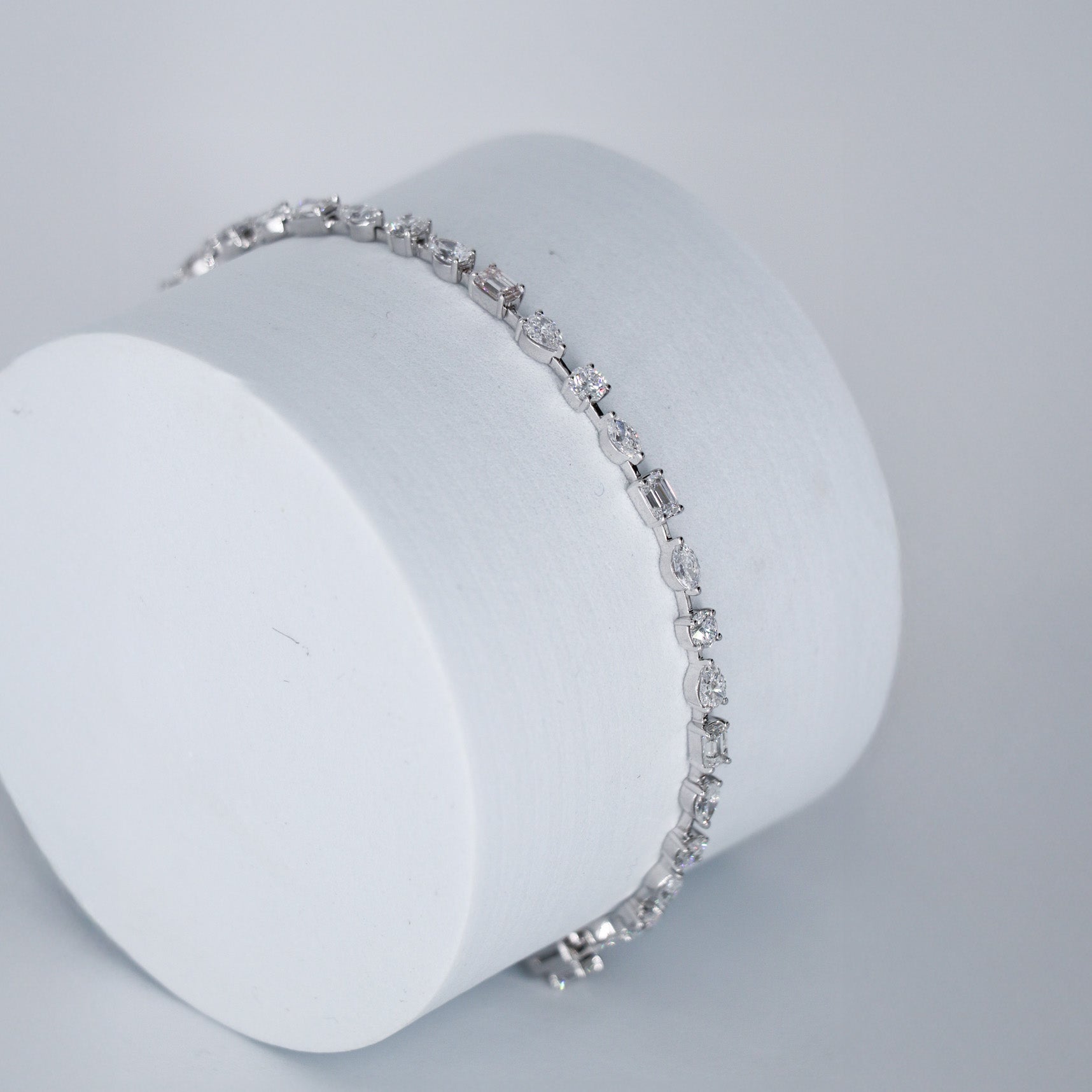 TENIS BRACELET DIAMANTES 5.85ct FORMAS ORO BCO 14K LABORATORIO